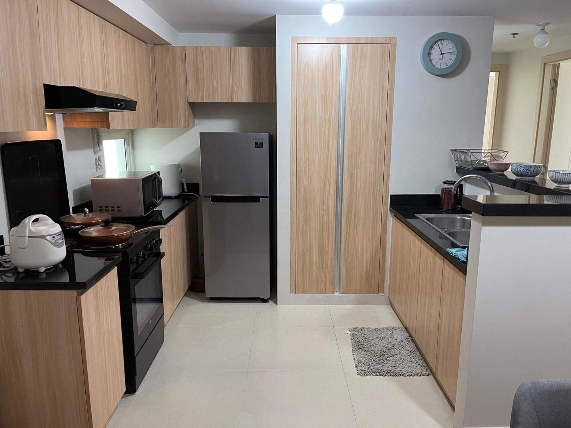 Apartment Spacious Stylish With Two Bedrooms, Near Mall Cebu