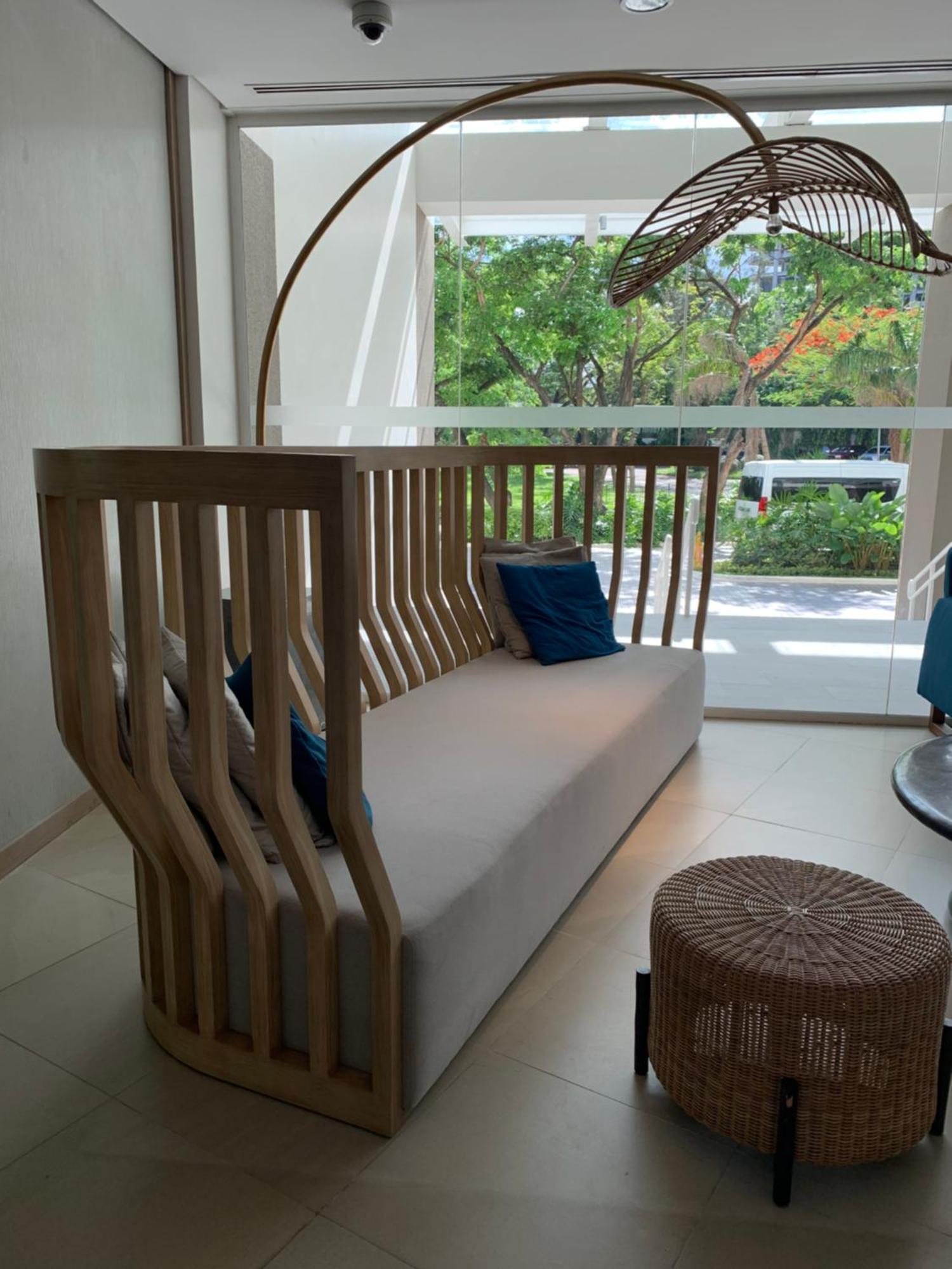 Spacious Stylish With Two Bedrooms, Near Mall Cebu