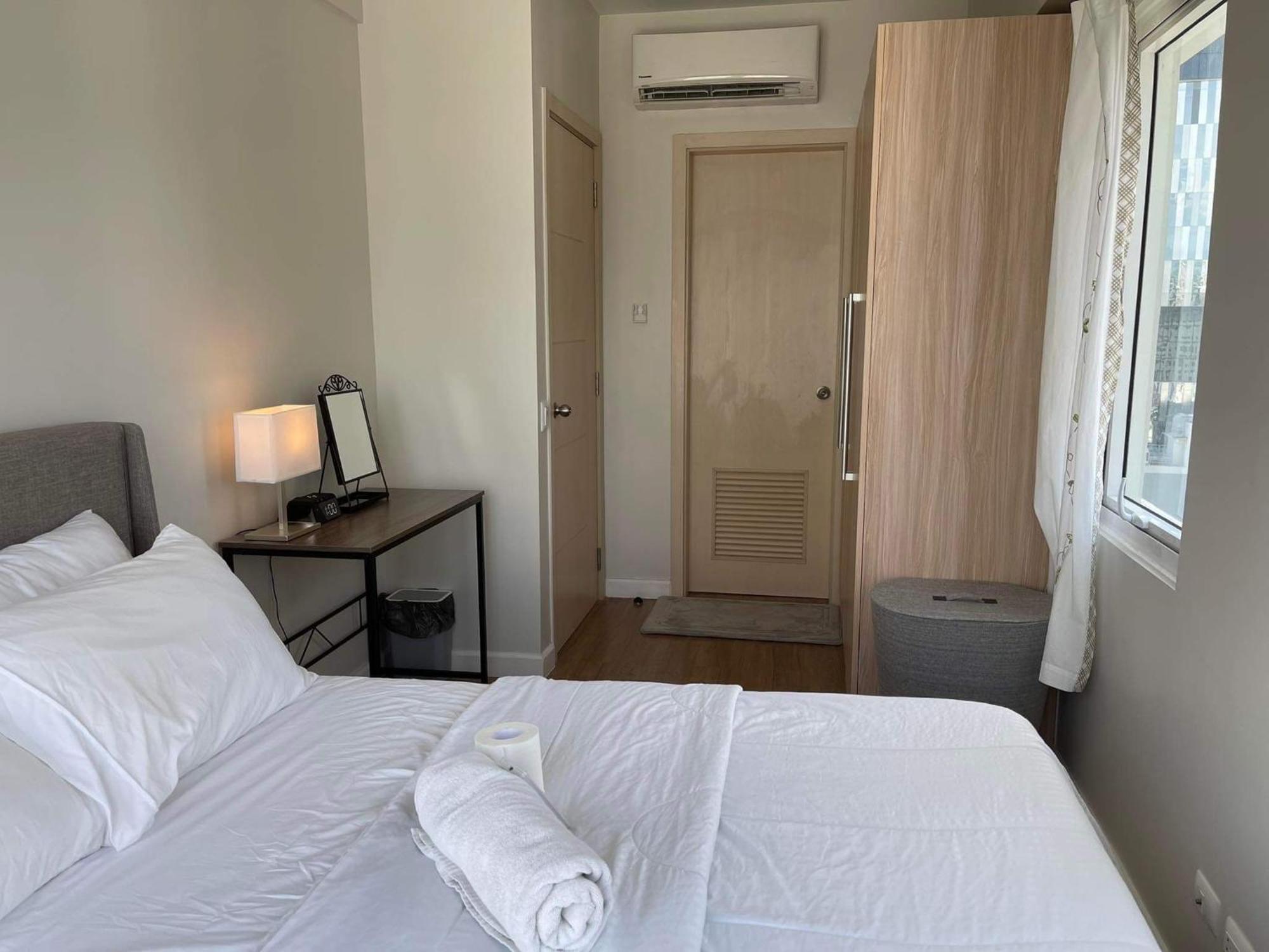 Spacious Stylish With Two Bedrooms, Near Mall * Cebu