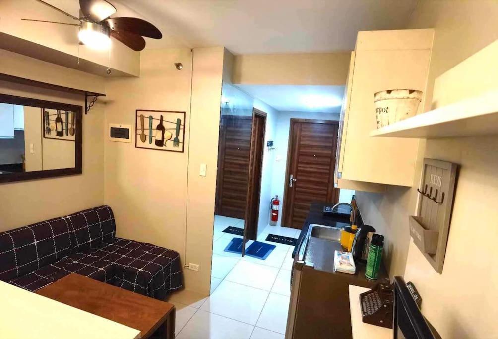 Work Living Horizon 101 Apartment *