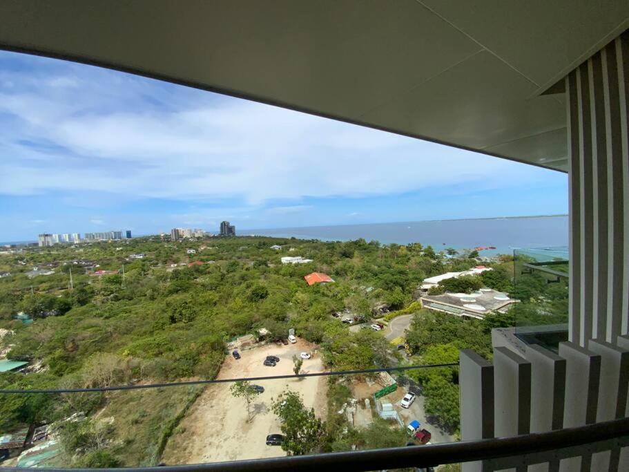 Ma Roberta - Tambuli With Fast Wifi 16 Floor Type Apartment