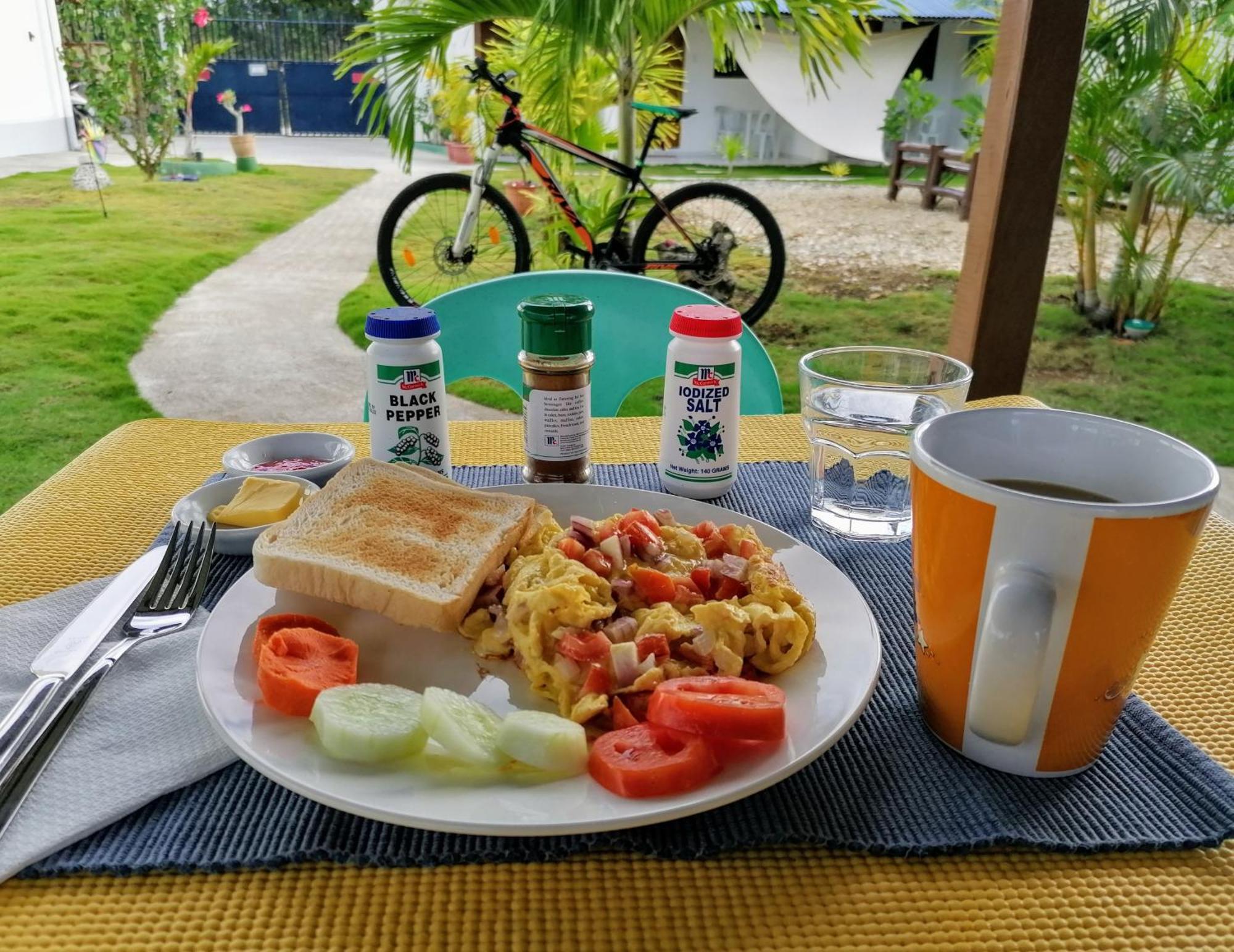 Astillo's Guest house Moalboal