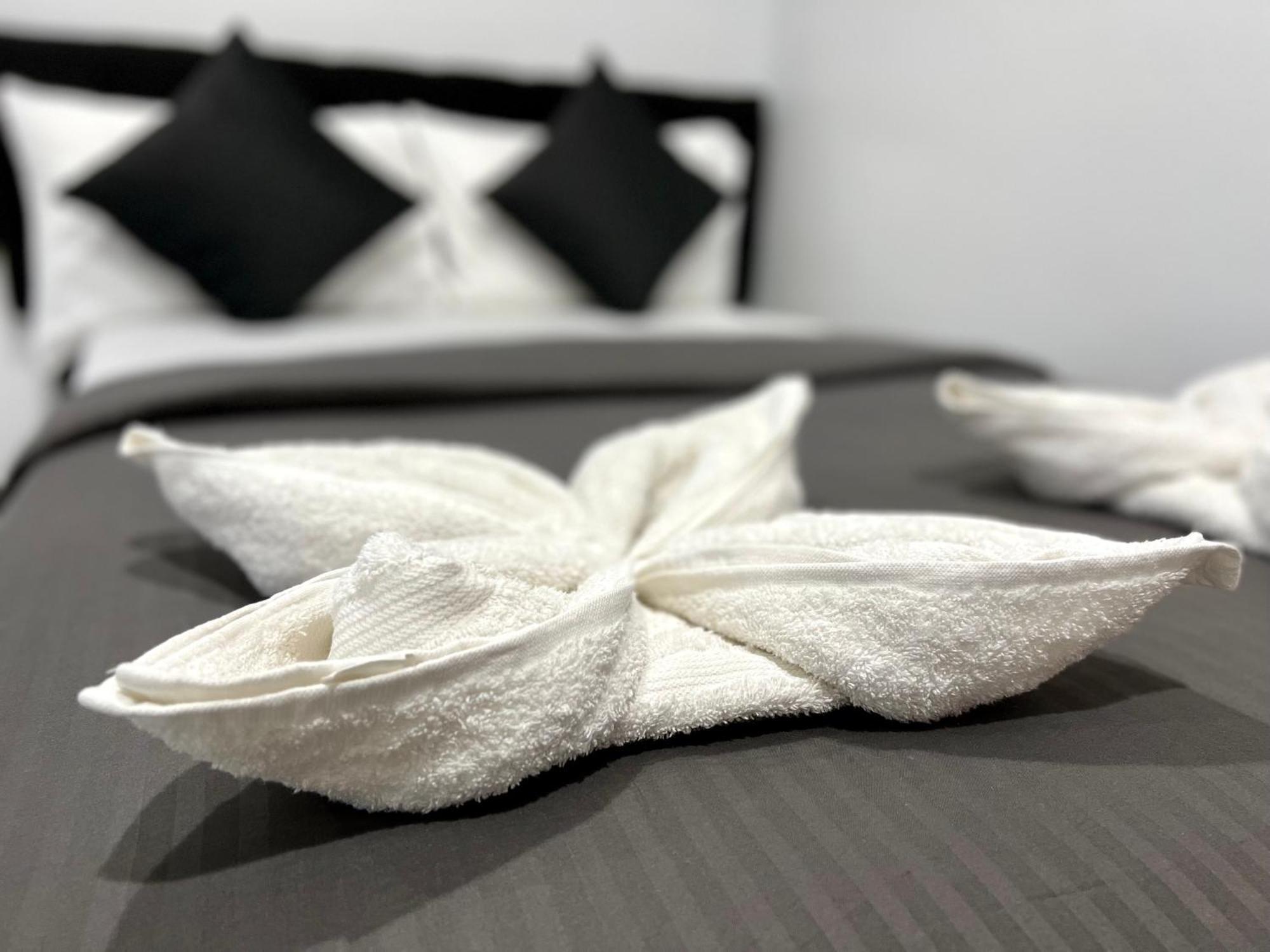 Pet-friendly Beside It Park Cebu