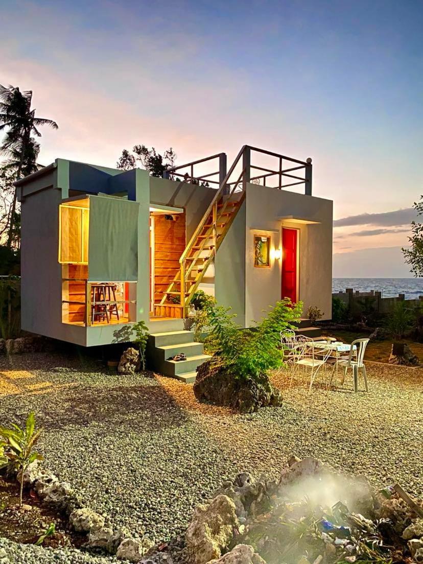 Tiny House's Seafront In Camotes Island Guest house *