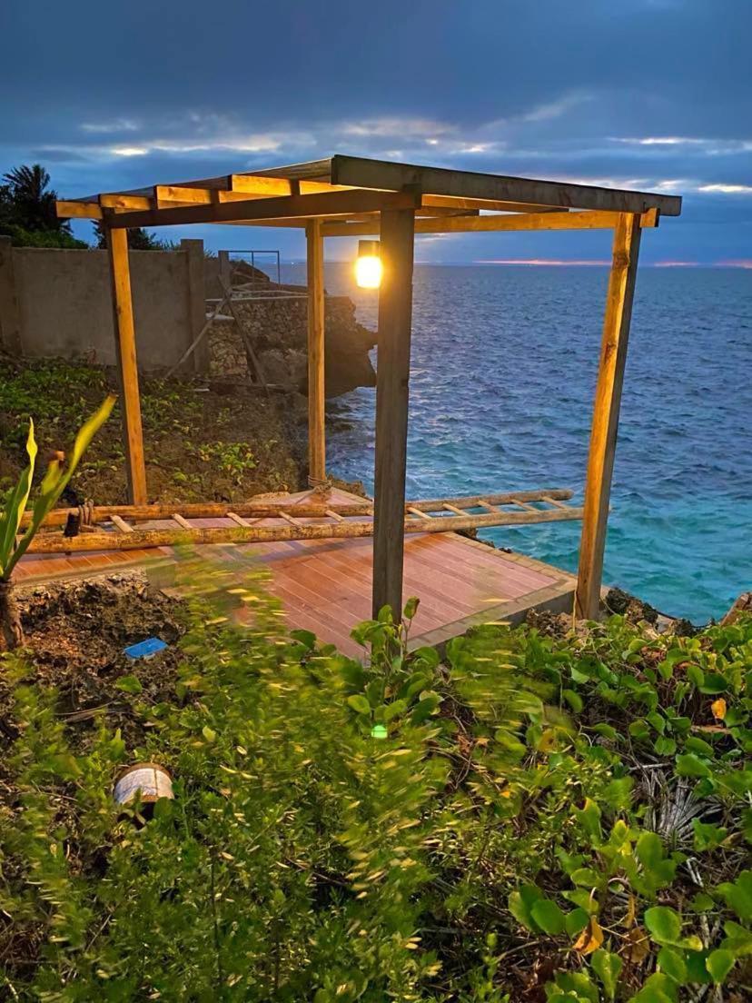Tiny House's Seafront In Camotes Island Guest house Esperanza