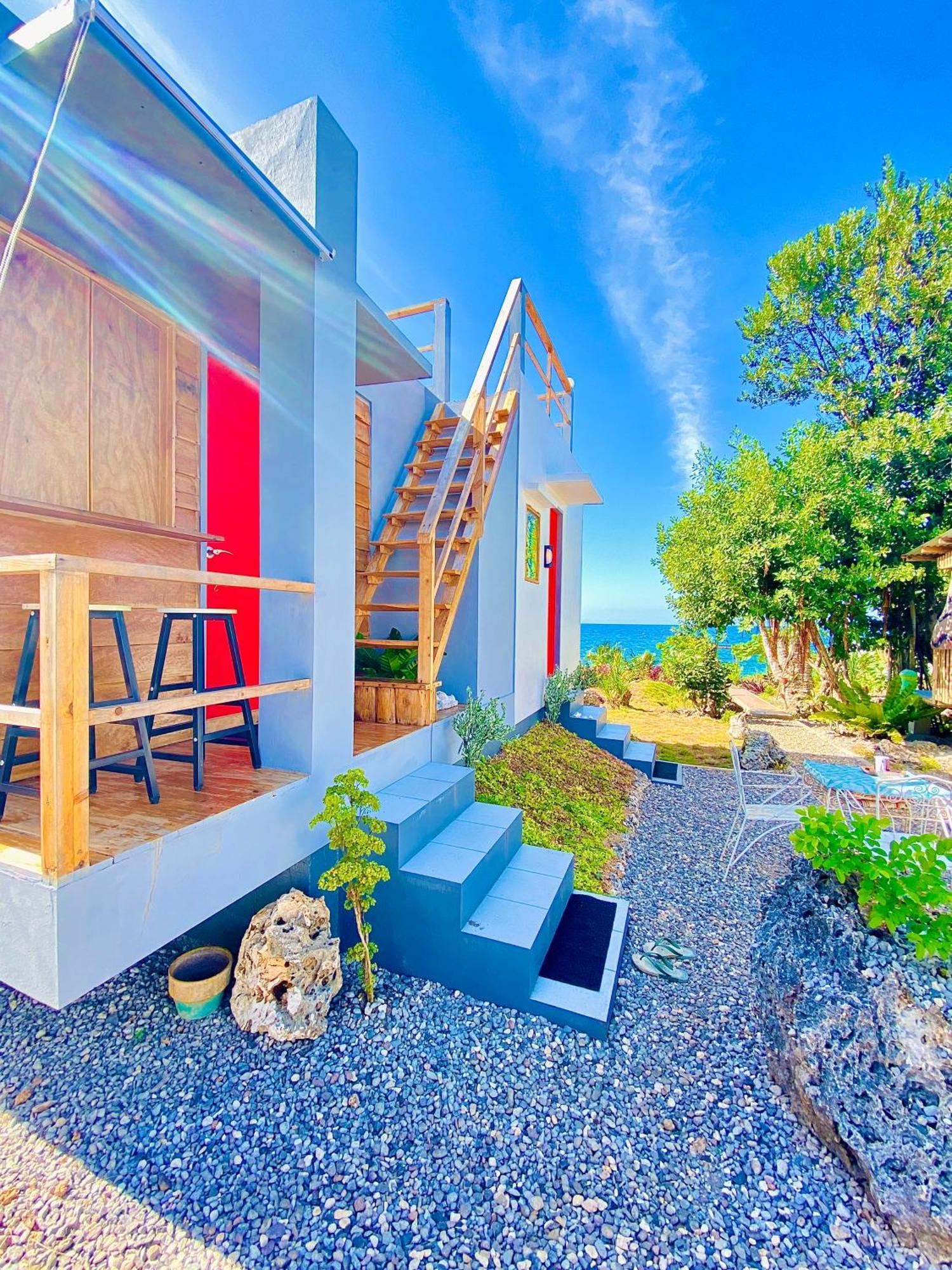Tiny House's Seafront In Camotes Island Guest house *
