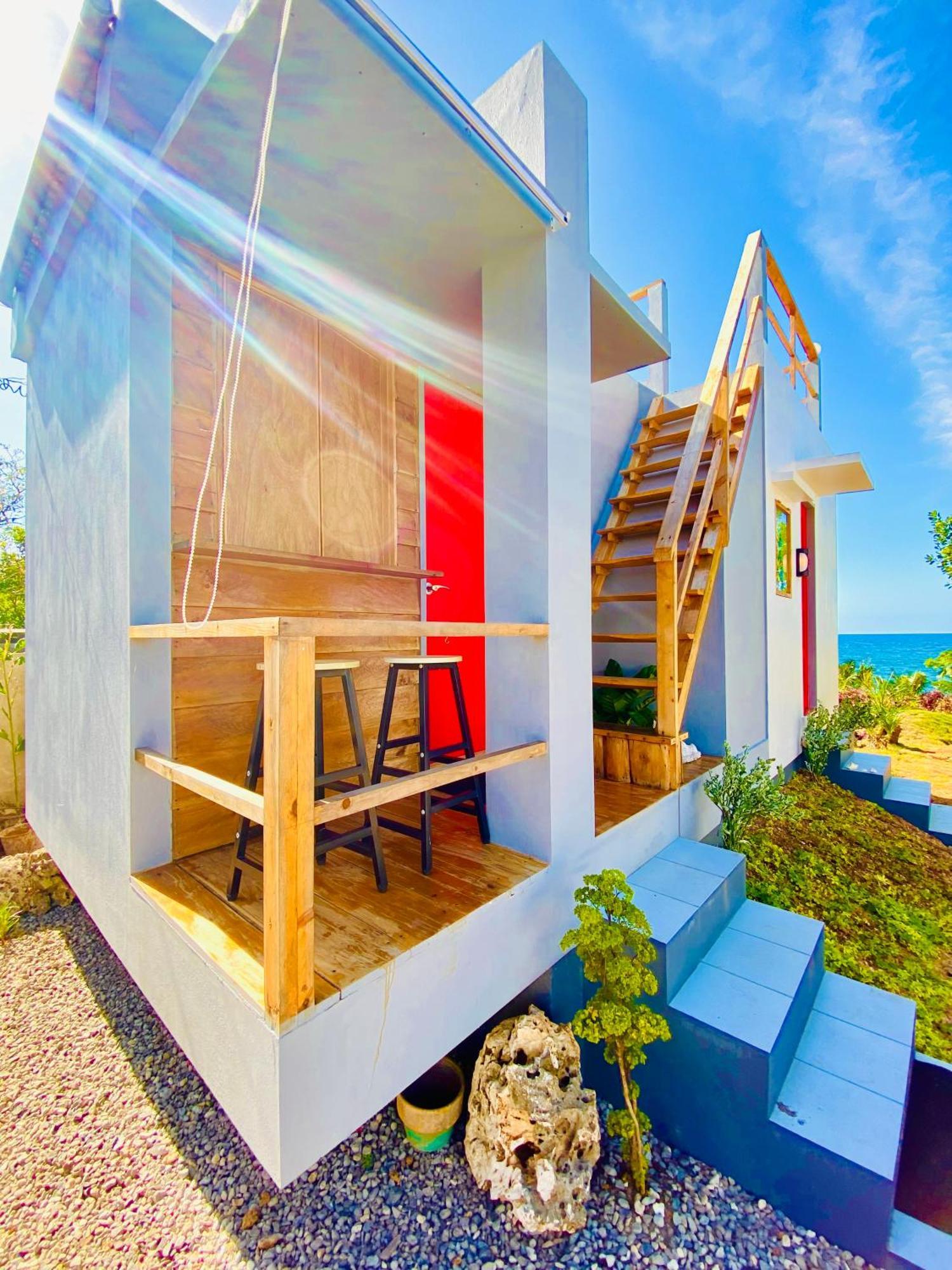 Guest house Tiny House's Seafront In Camotes Island Esperanza