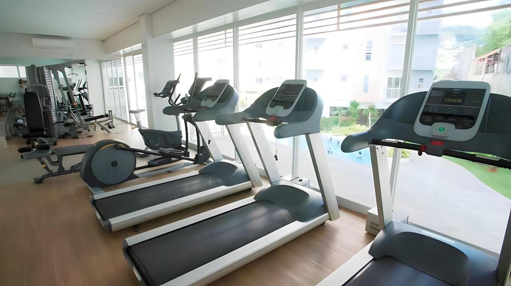 Mivesa Chic + Fast Wifi Apartment Cebu