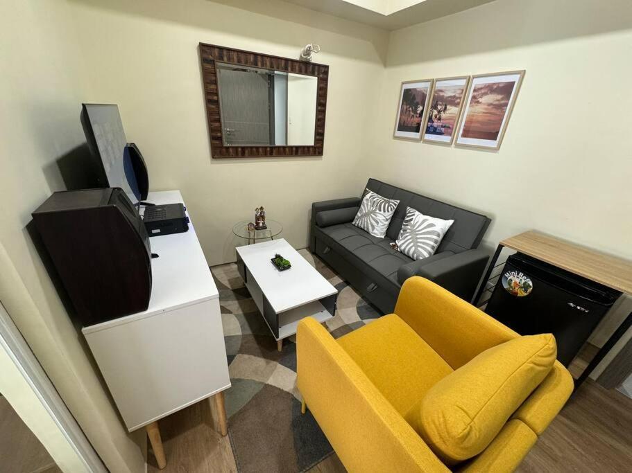 Apartment 1 Bedroom Unit - Fully Furnished