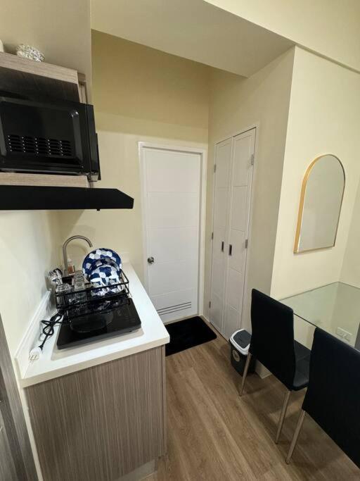 1 Bedroom Unit - Fully Furnished Apartment