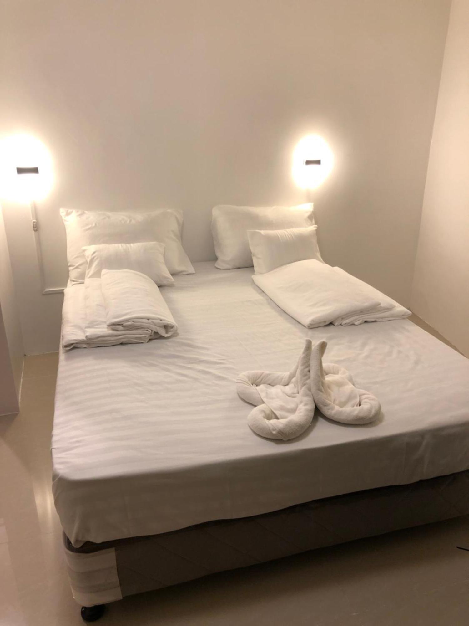 Cuestas And Restaurant Resort *