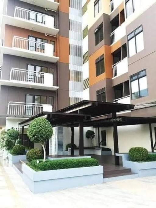 Apartment Comfy Near Ayala, Sm & It Park *