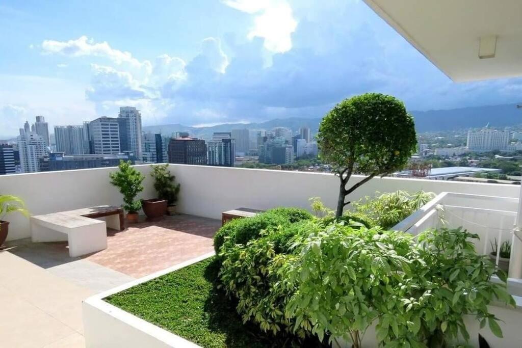 Apartment Comfy Near Ayala, Sm & It Park Cebu
