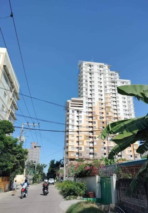 Comfy Near Ayala, Sm & It Park Apartment
