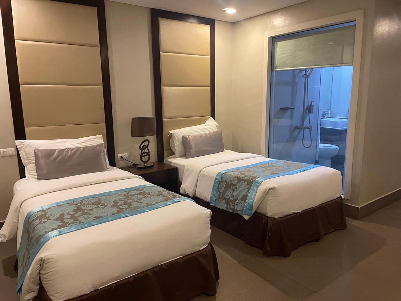 Goldberry & Mactan
