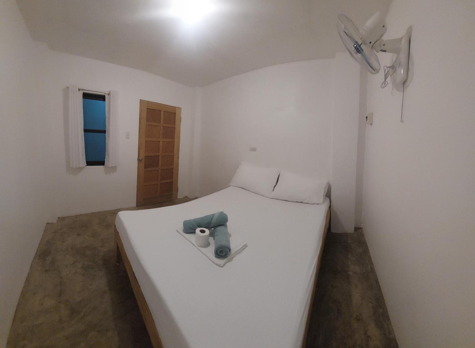 Camotes Hostel *