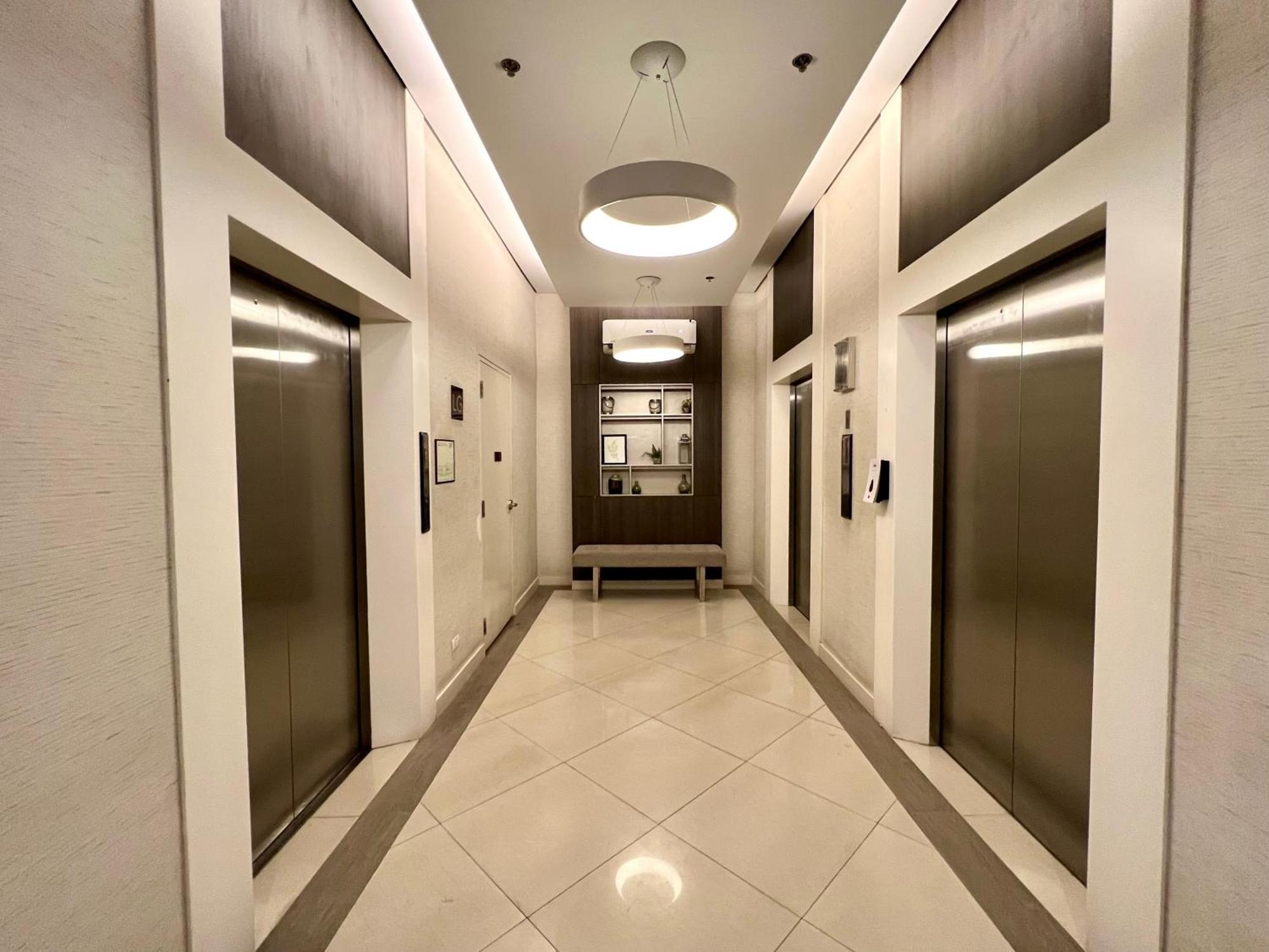 Lovely 1-bedroom At It Park + Fast Internet Apartment