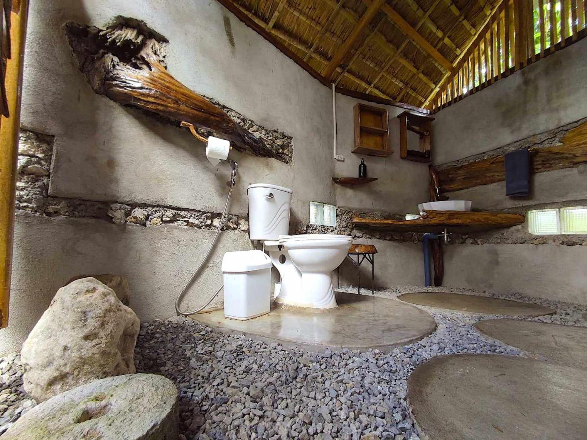 Herbs Guest House And Restaurant Near The Sea (Adults Only) 3* Moalboal
