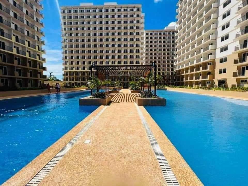 Akr Place-seaview 12 Floor
