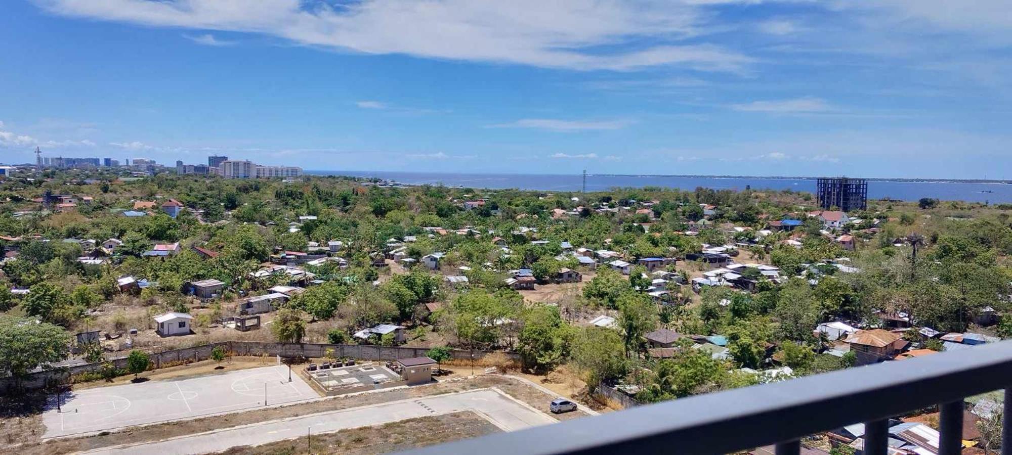 Akr Place-seaview 12 Floor Apartment