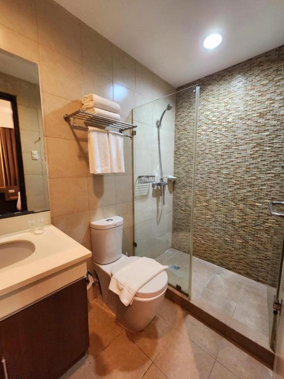 3 Bedroom Unit With Free Vehicle At The Padgett *