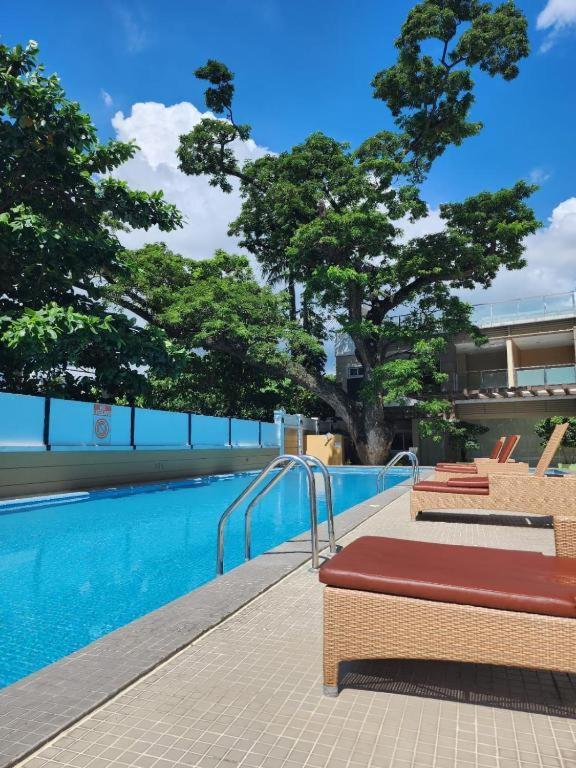 3 Bedroom Unit With Free Vehicle At The Padgett Aparthotel *