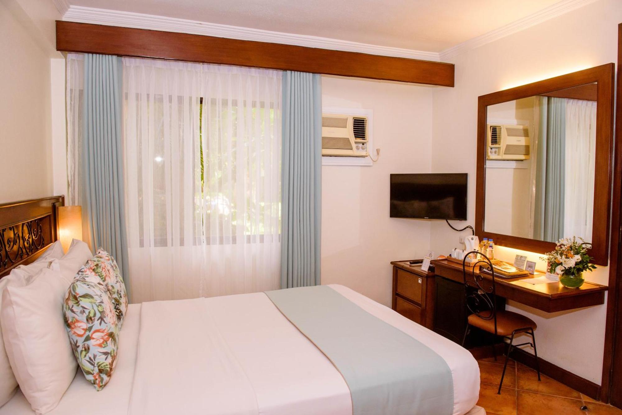 Hotel Montebello 4*