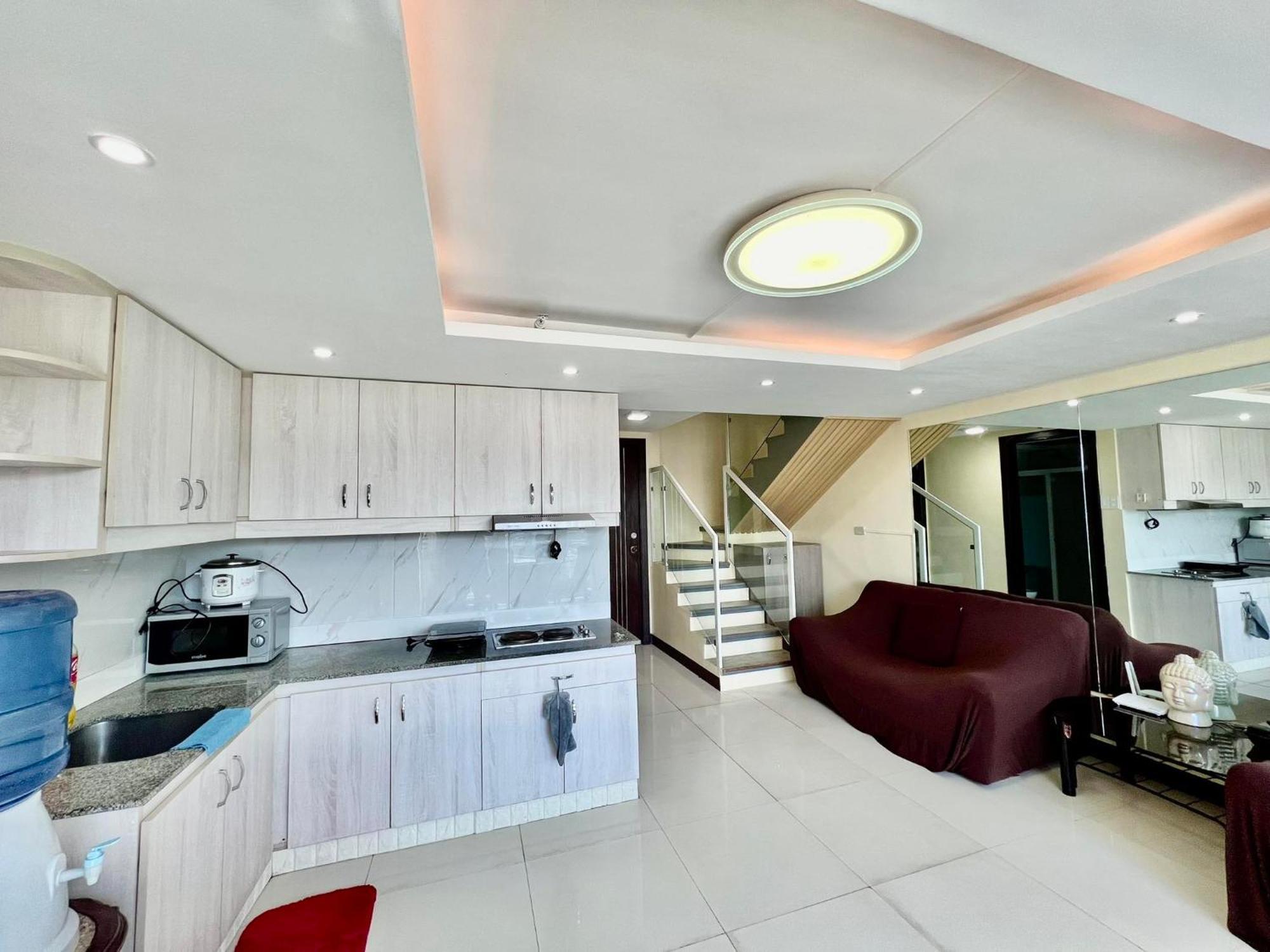 2 Bedroom Unit With And Mountain View