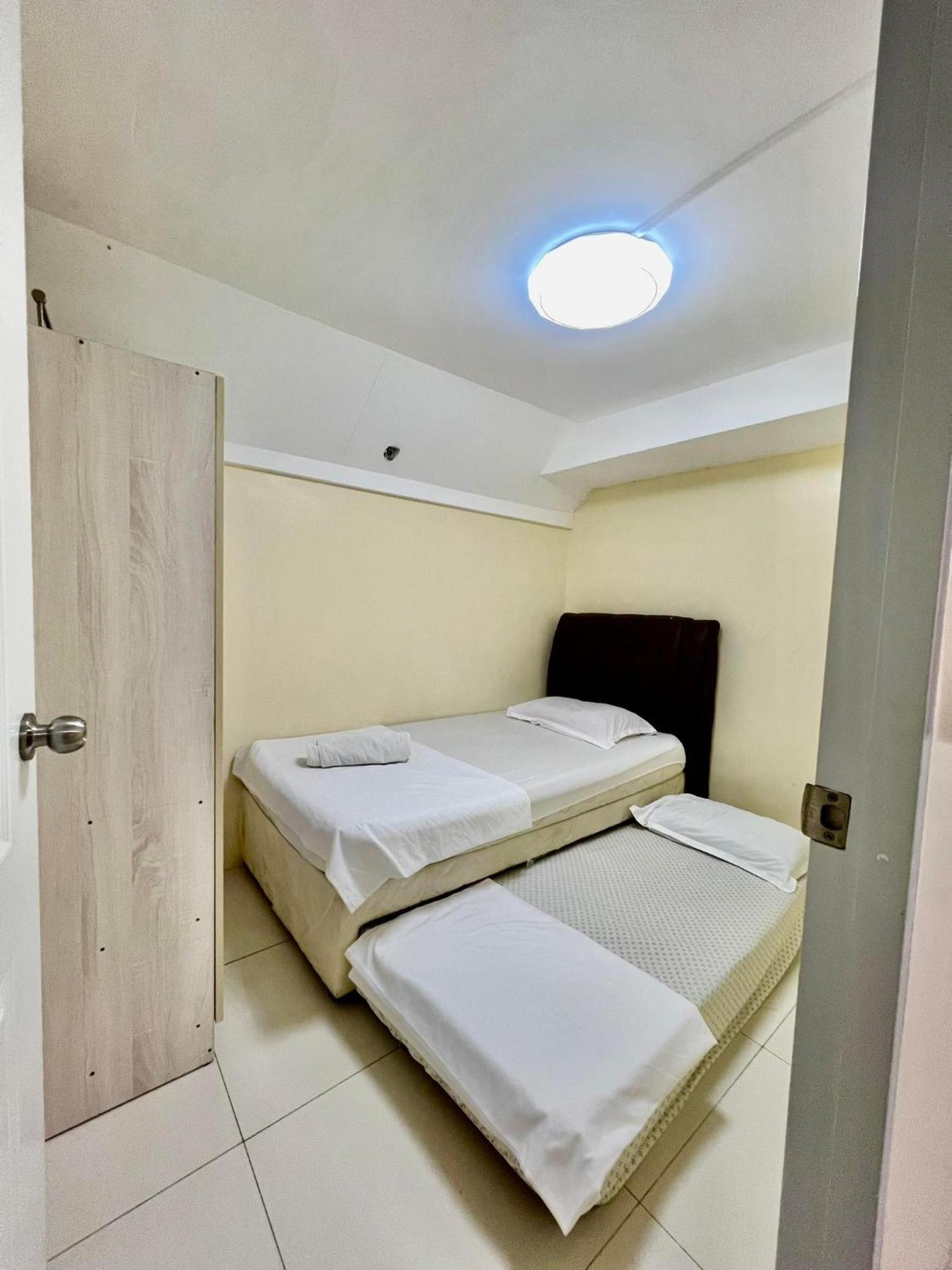 Apartment 2 Bedroom Unit With And Mountain View *