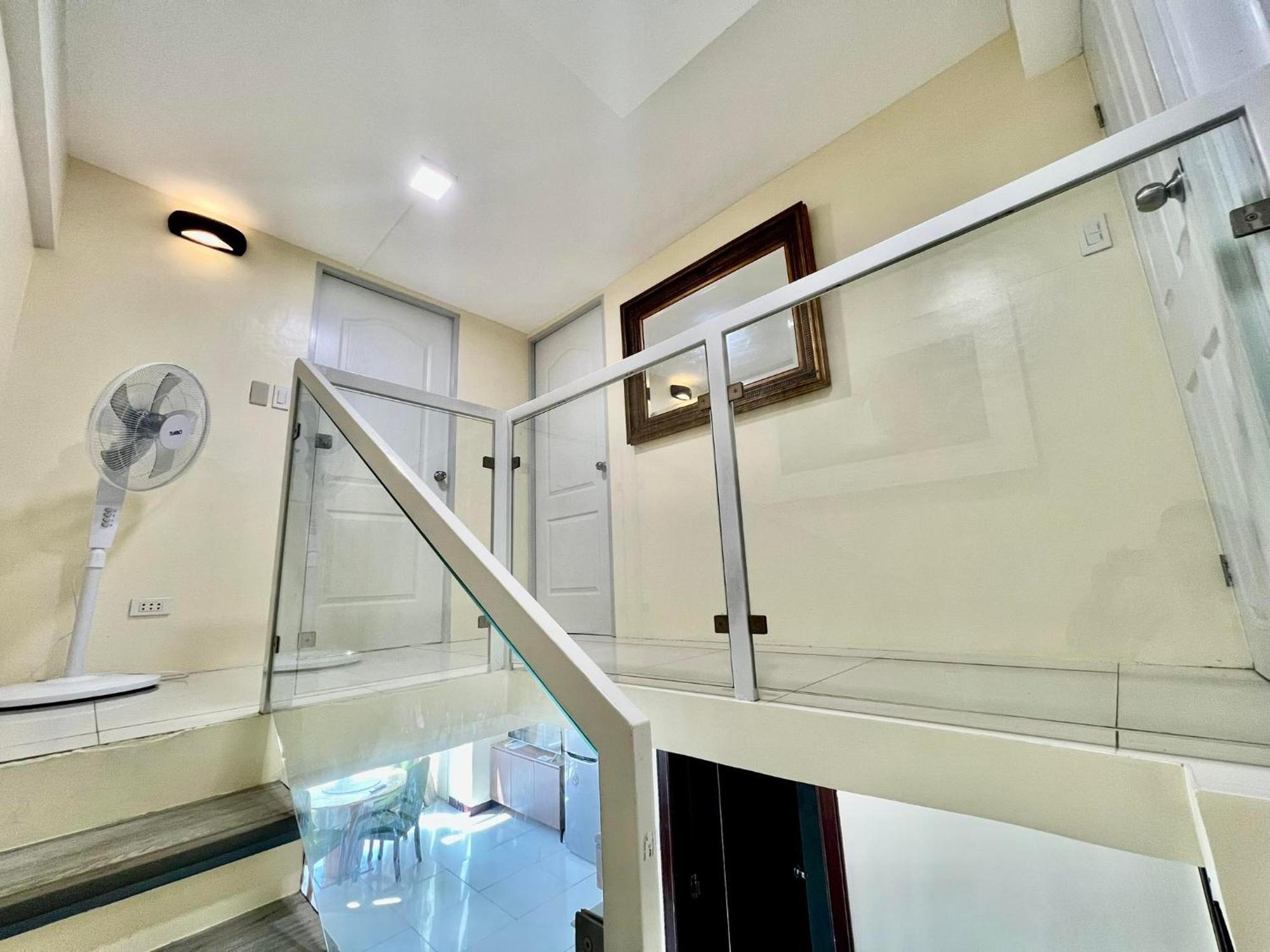2 Bedroom Unit With And Mountain View