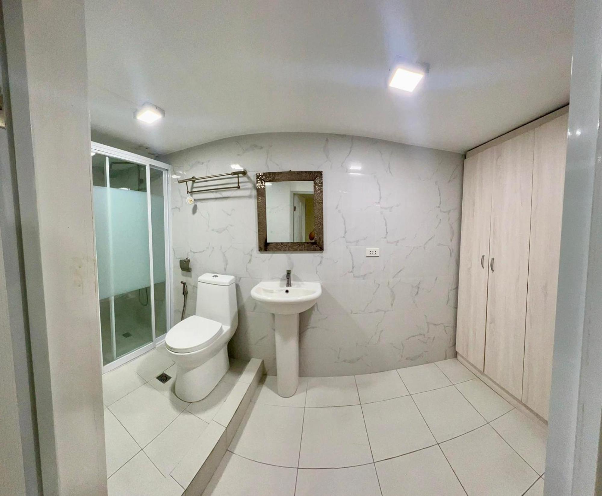 2 Bedroom Unit With And Mountain View