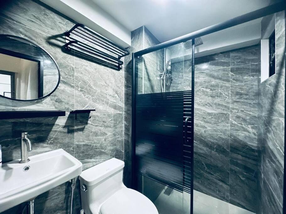 2bedrooms For Family Or Group Near Airport And Diving Spots Apartment *
