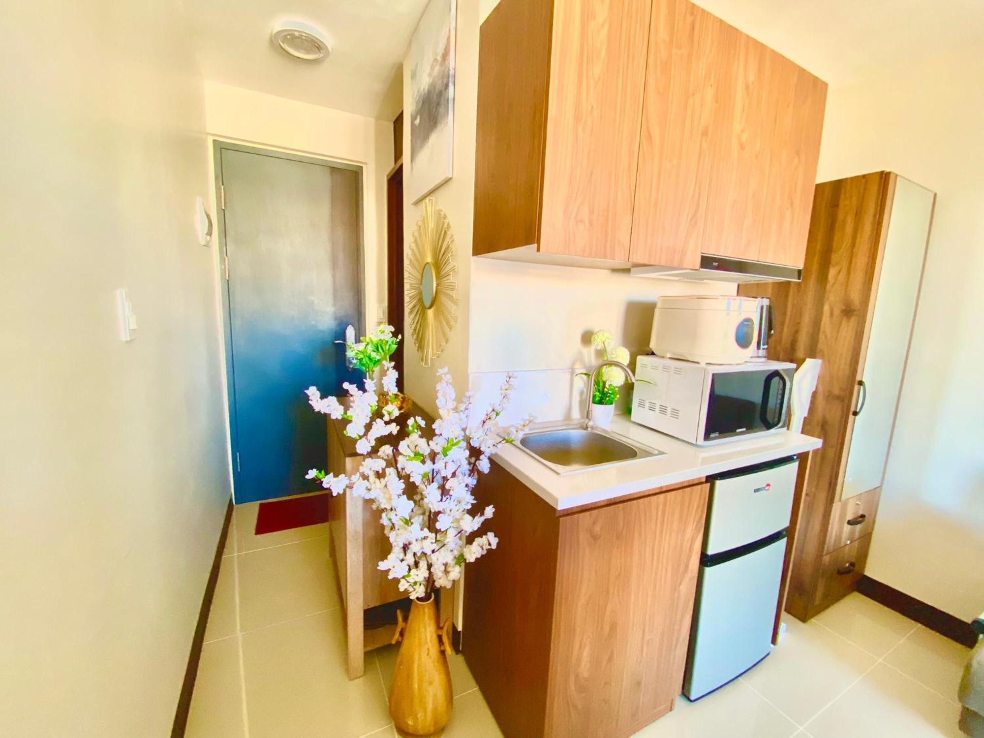 Cozy Near Airport With Pool And Ocean View Suba Basbas