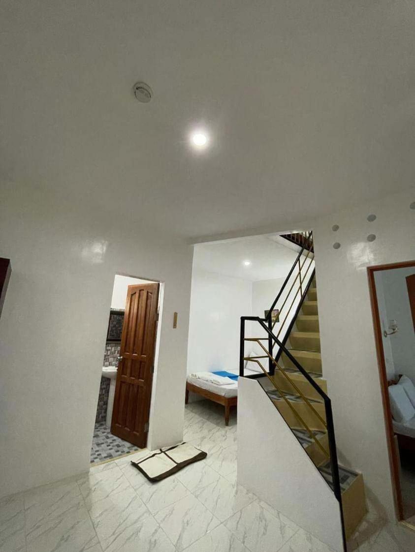 The Ivory Castle Apartment Pooc