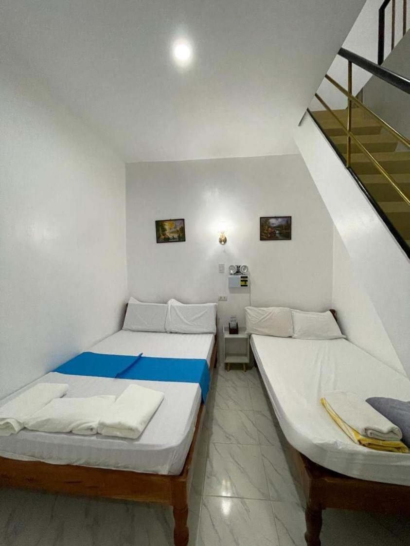 The Ivory Castle Apartment Pooc