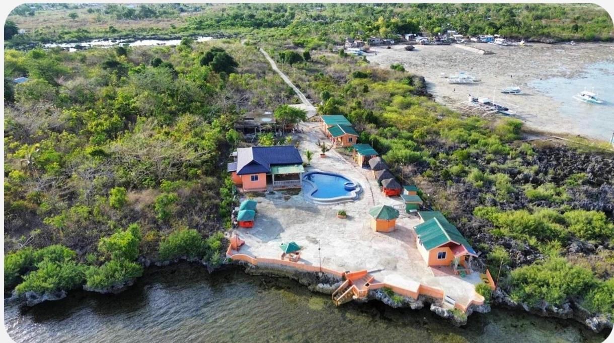 Rainbow Beach Bar & * Lapu-Lapu City