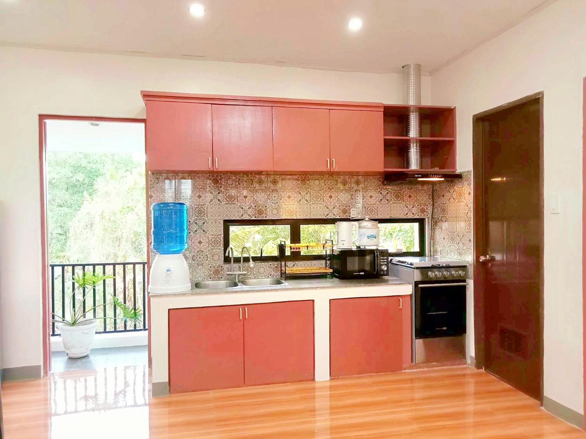 Secluded With Full Kitchen & Balcony Garden View Liloan