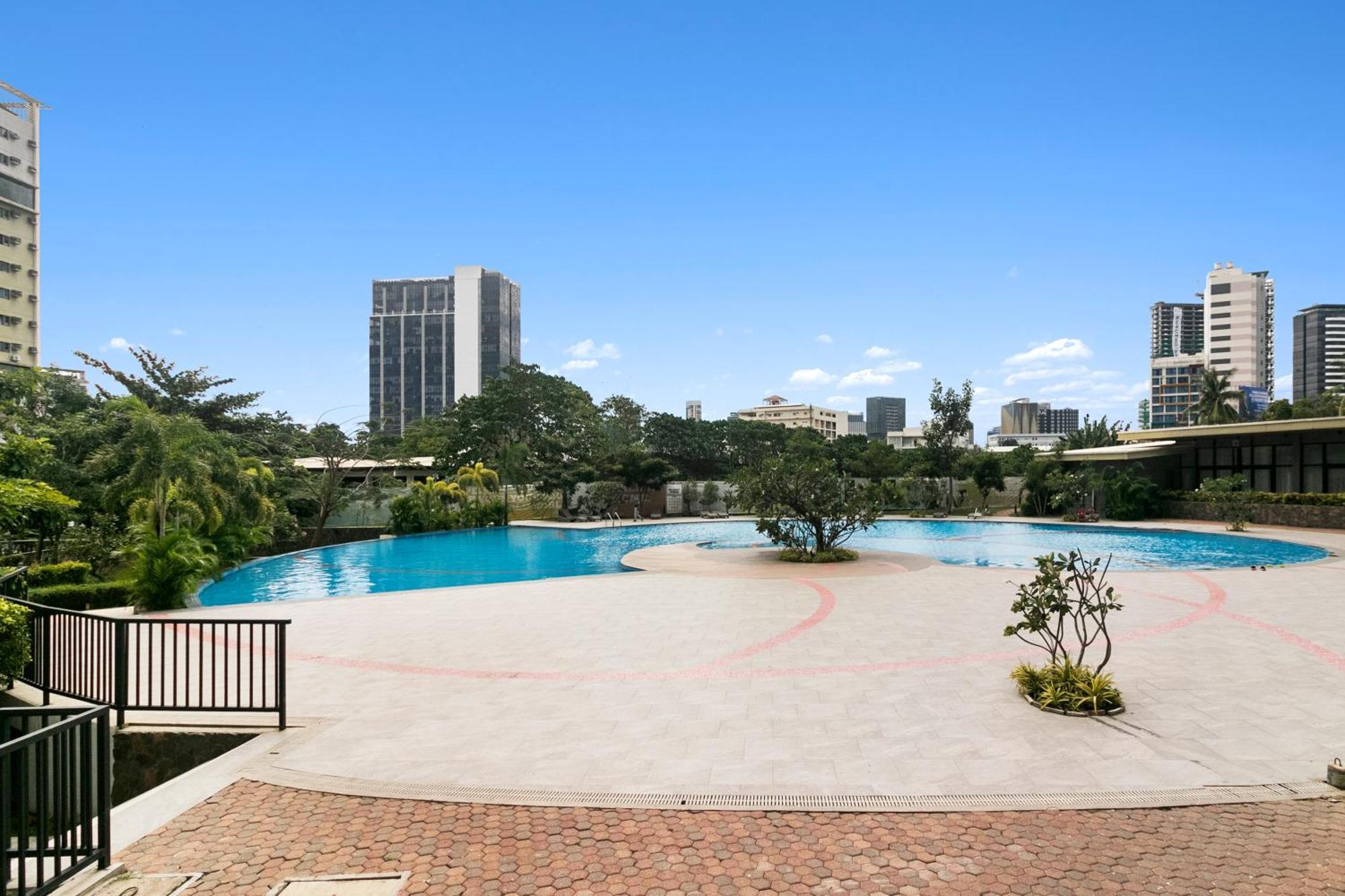 Grand Residences *
