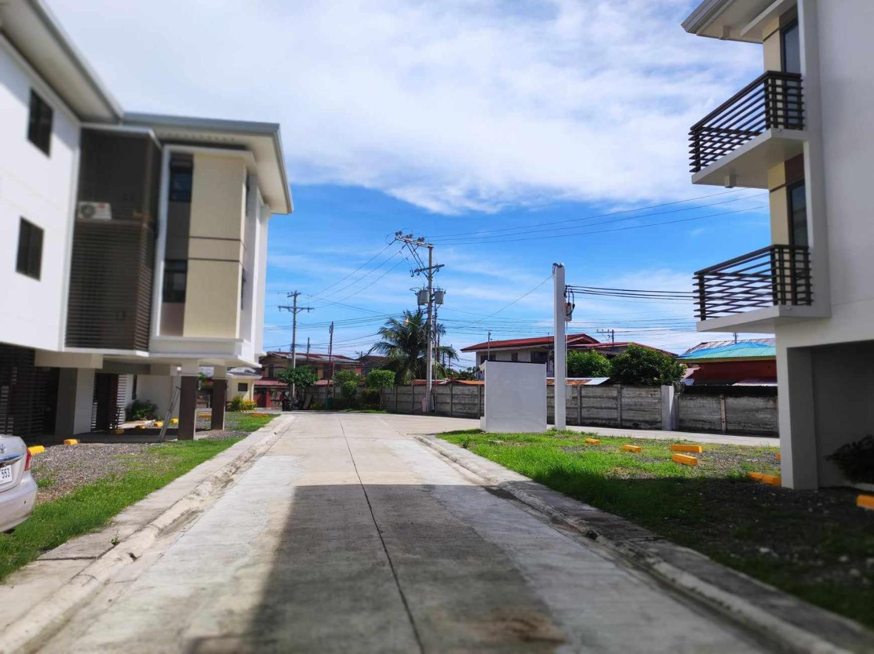 Trig Place @almond Drive * Talisay (Cebu)