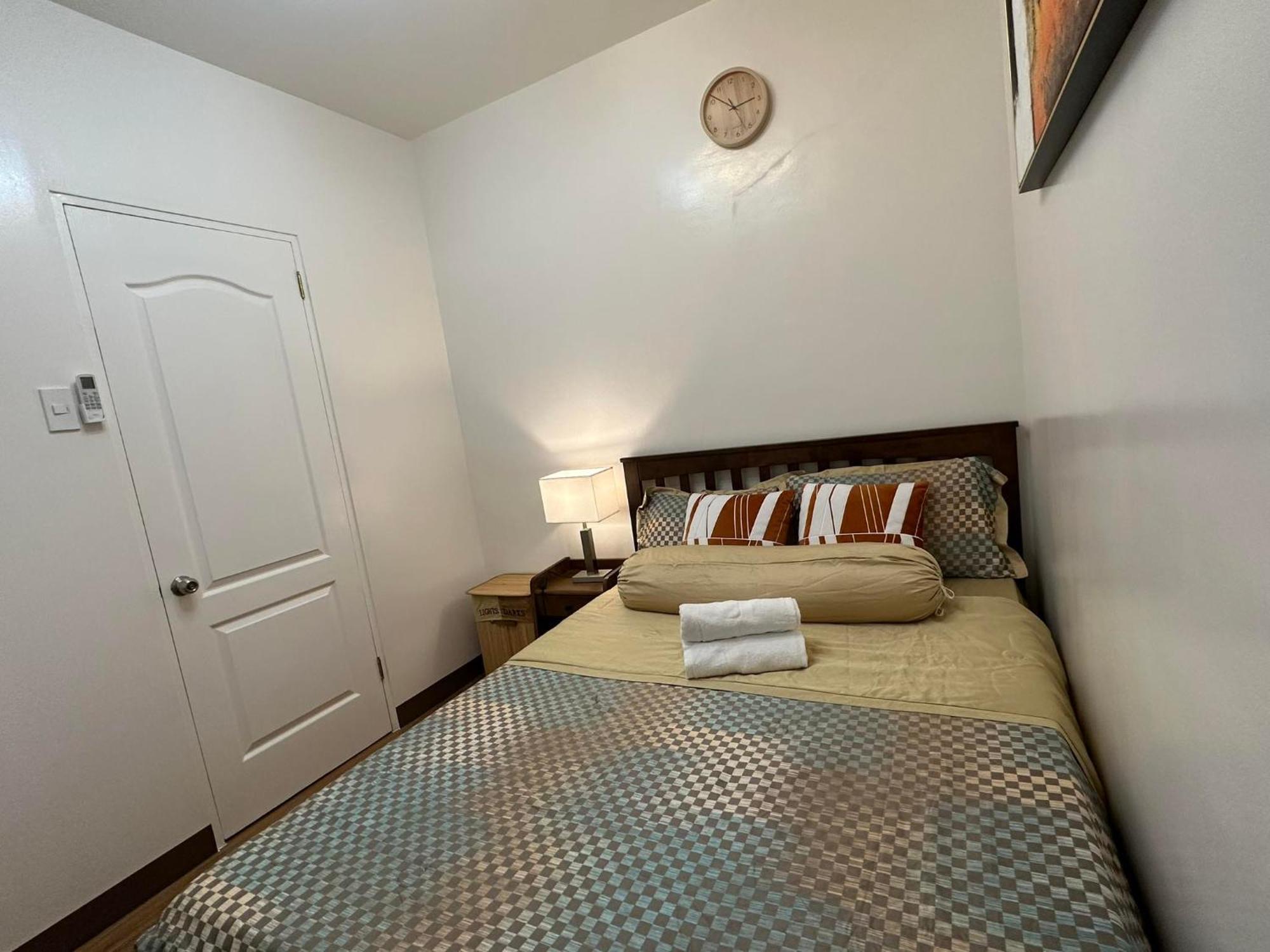 Trig Place @almond Drive Apartment *