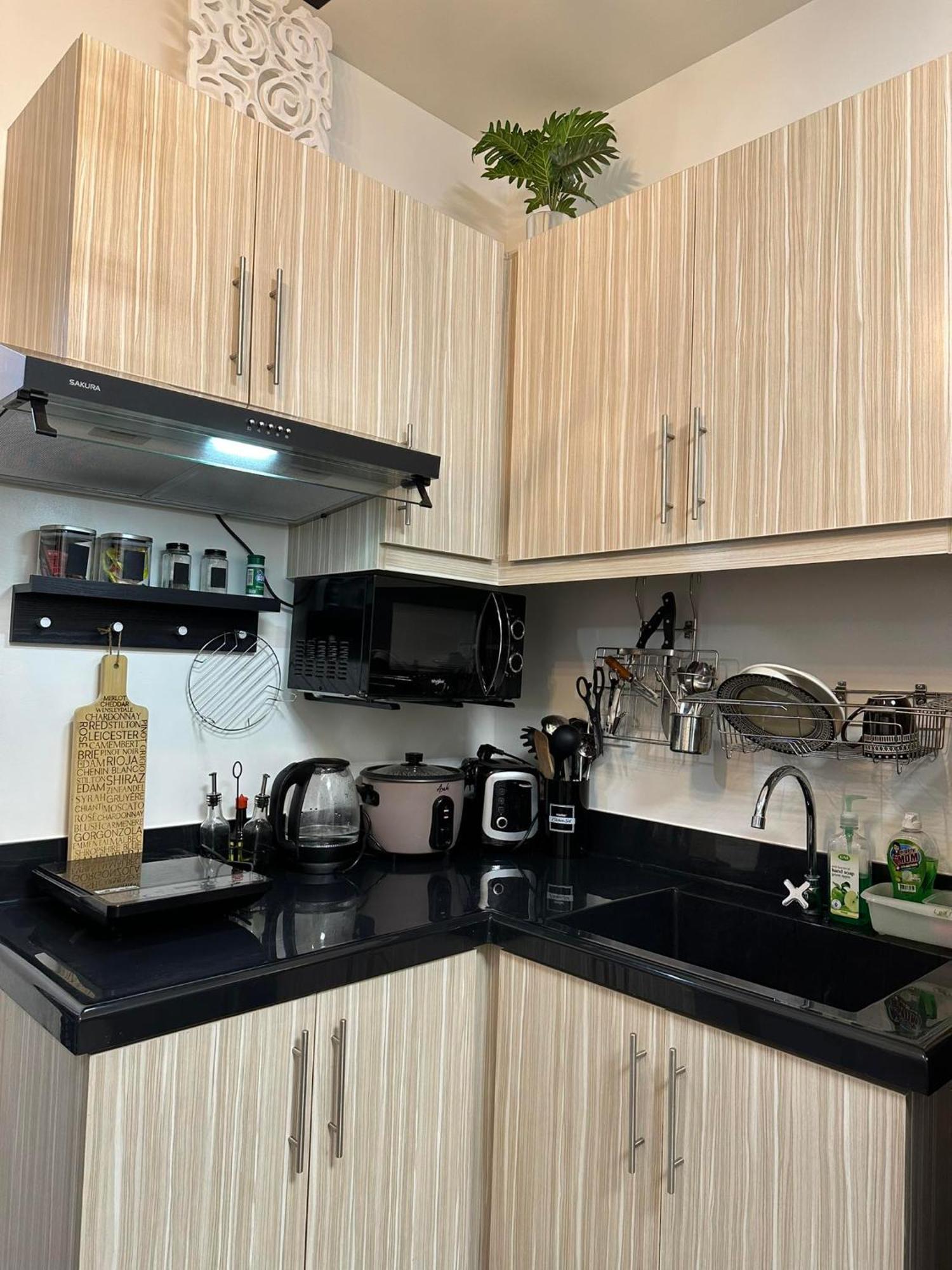 Apartment Trig Place @almond Drive *