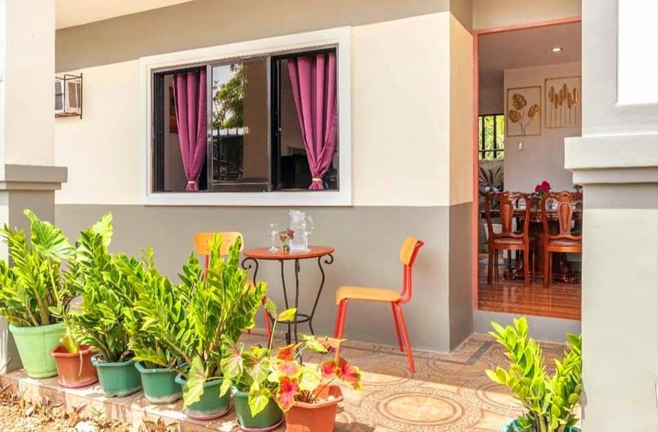 Away From 2br 6 Minutes Drive To Grand Mall Wifi, Netflix & Free Parking * Liloan