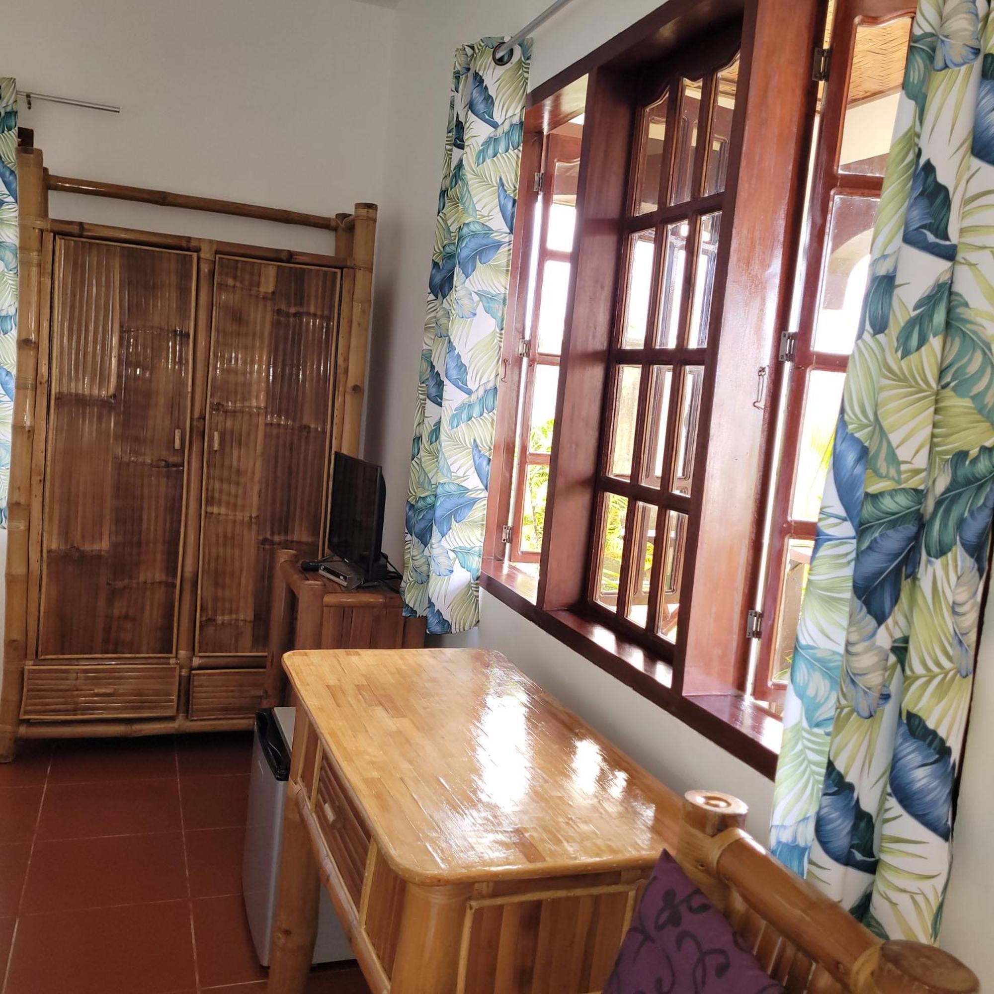 Resort Tauig Moalboal