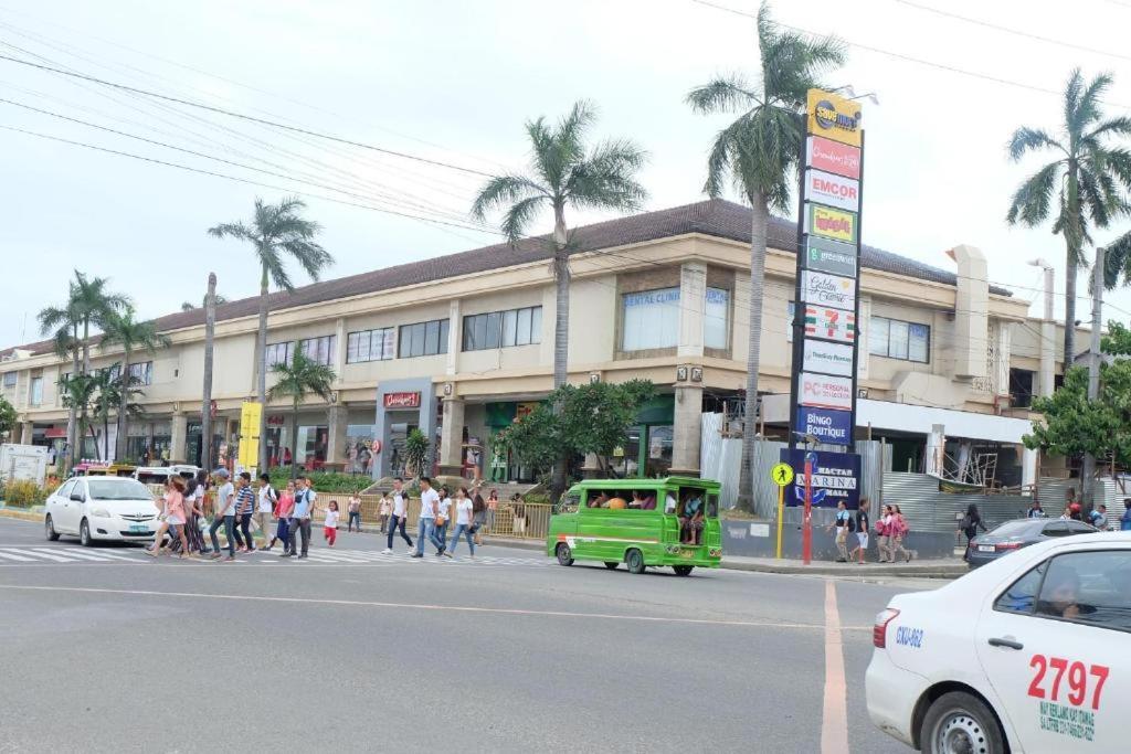 Vp - Amani Grand Residences, 03 Minutes Away From Mactan Airport - Bldg B - Unit 522 Apartamento