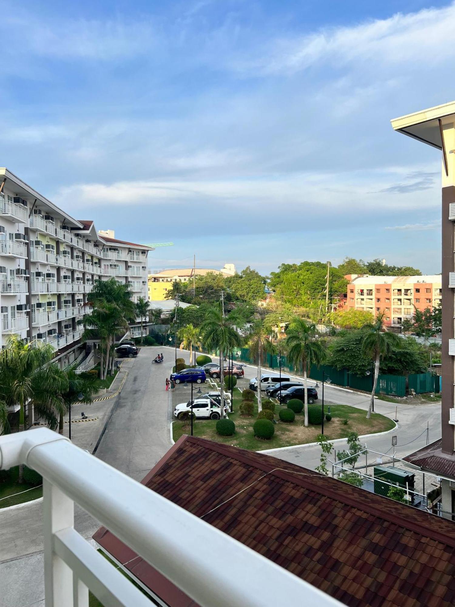 Vp - Amani Grand Residences, 03 Minutes Away From Mactan Airport - Bldg B - Unit 522 Apartamento