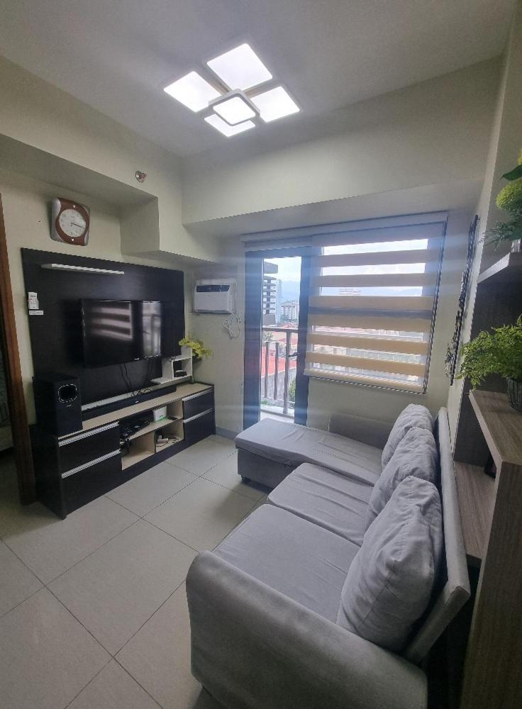1br With Balcony At Horizons 101 Apartment