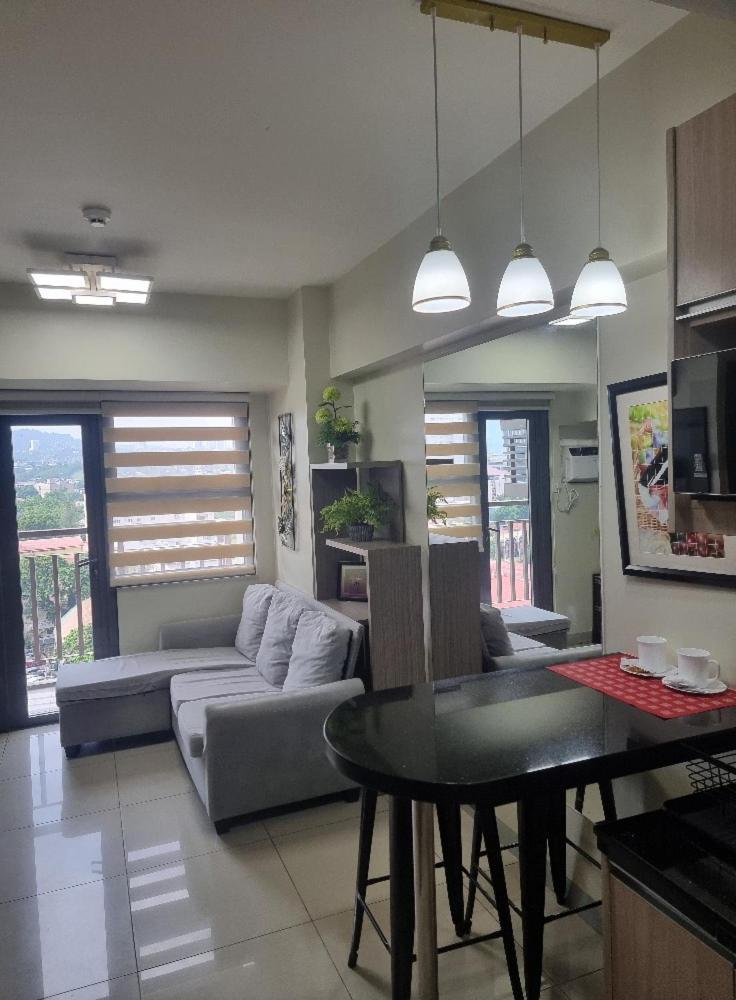 1br With Balcony At Horizons 101 Apartment