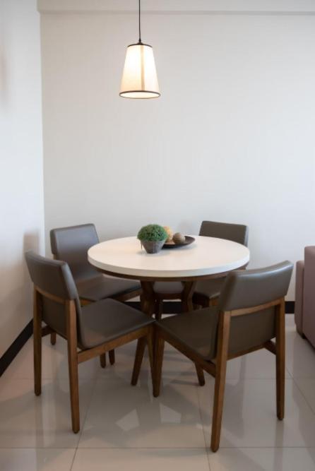 Mactan Newtown With Free Airport Pickup Aparthotel *