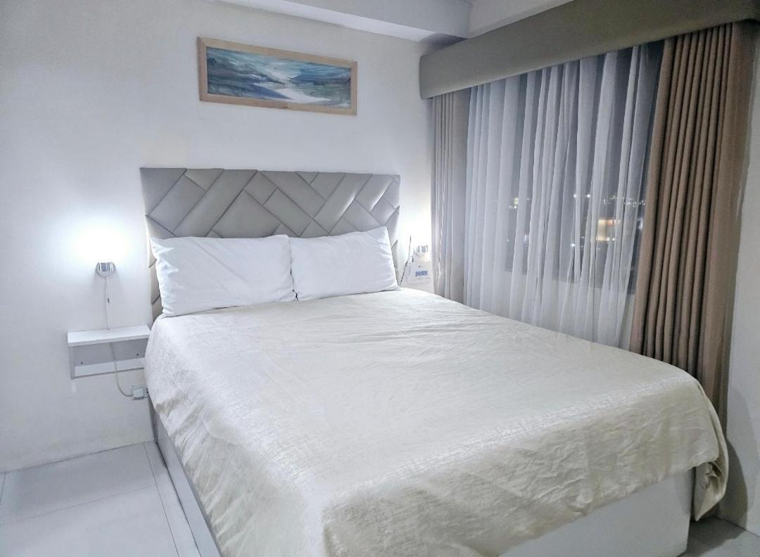 Persimmon - Unit- 16th Floor - 1641 Cebu