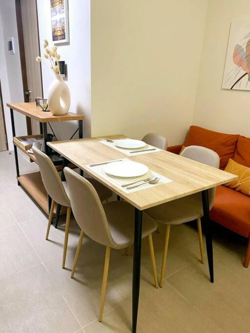 Be Residences Lahug - Near It Park